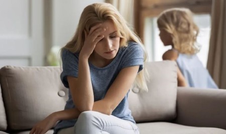 علائم اضطراب ناشی از مادر شدن