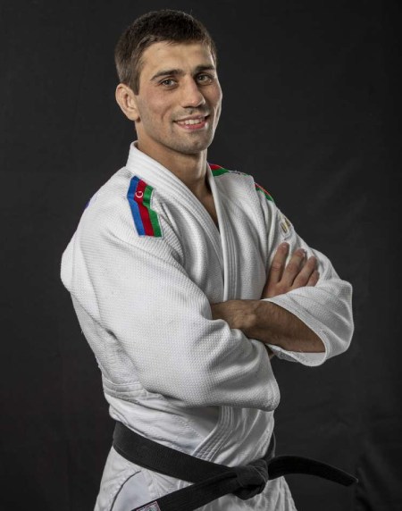 آشنایی با رستم اروجوف