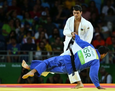 زندگینامه رستم اروجوف