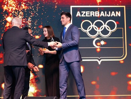 درباره رستم اروجوف