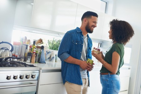 انجام وظایف زن در برابر شوهر به بهترین نحو