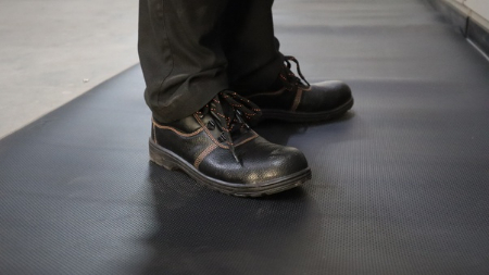 کفپوش عایق برق, کفپوش عایق برق استاندارد