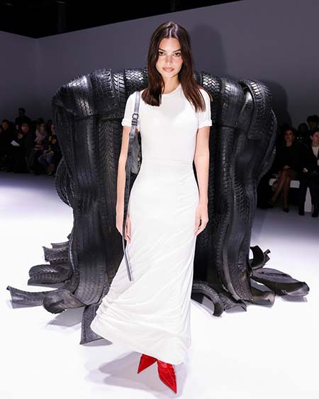 امیلی راتایکوفسکی, بیوگرافی امیلی راتایکوفسکی