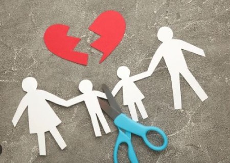 چه تأثیراتی از هم گسیختگی خانواده بر فرزندان می گذارد