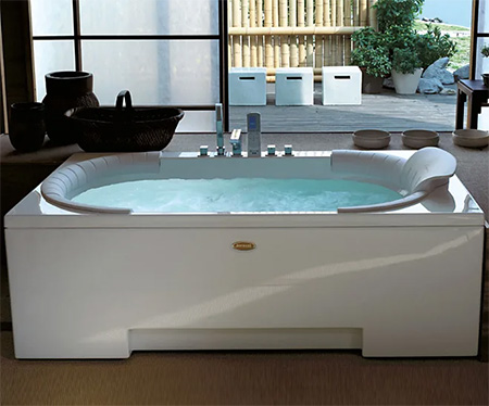 راهنمای خرید جکوزی, معایب جکوزی, جکوزی خانگی به شکل مستطیل