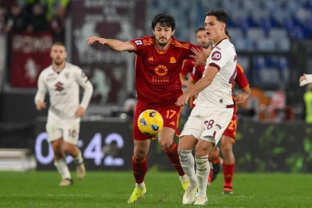 سردار آزمون در کدام تیم است