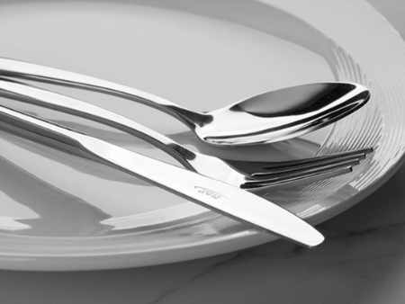 نحوه صحیح استفاده از کارد و چنگال