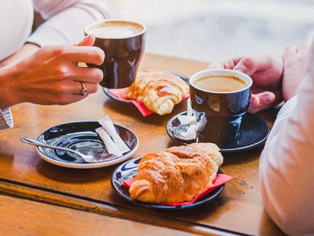 طنز درباره کافی شاپ,مطلب طنز درباره کافی شاپ,جوک درباره کافی شاپ