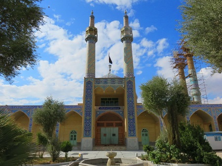 امامزاده سید جعفر یزد, معماری امامزاده سید جعفر یزد,حیاط امامزاده سید جعفر یزد