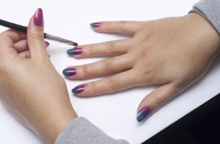 مزایا و معایب آمبره ناخن با لاک ژل