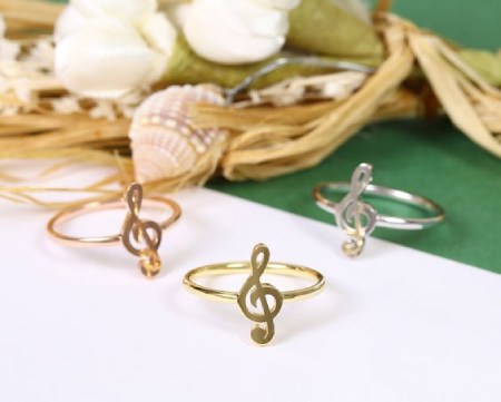 حلقه با نوت موسیقی