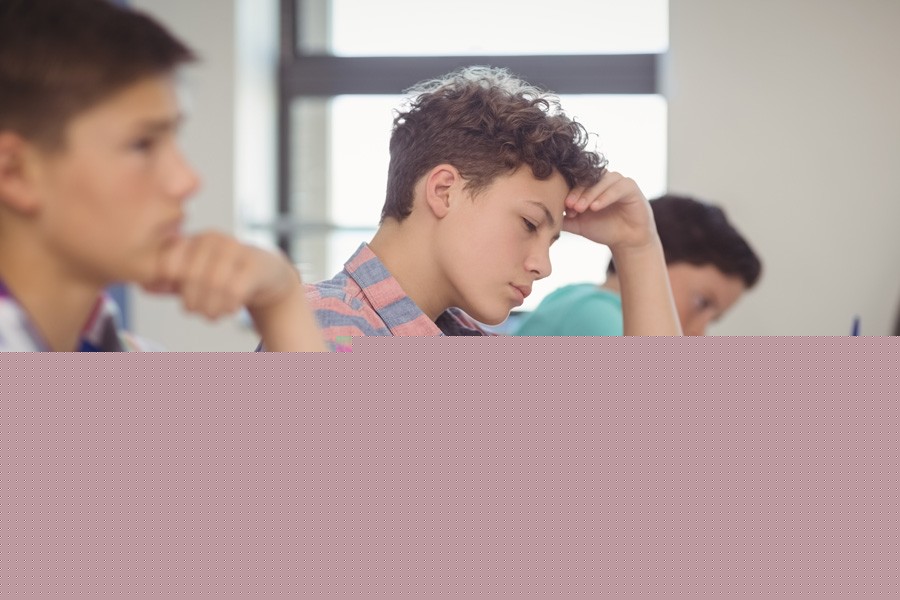 رابطه کمال گرایی والدین و اضطراب امتحان دانش آموزان