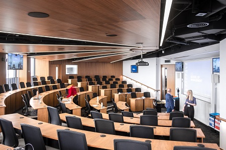 کالج دانشگاهی لندن, رشته های دانشگاه کالج لندن,کلاس های کالج دانشگاهی لندن