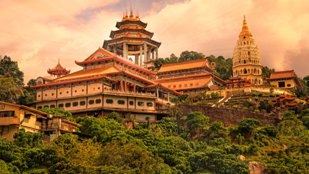 انتخاب هتل در مالزی, هتل های لوکس در مالزی, معبد کک لوک سی در شهر مالزی