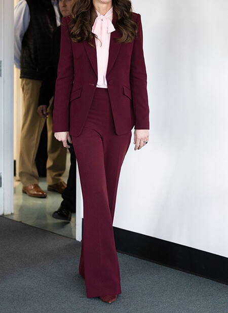 مانتو به رنگ Viva Magenta به رنگ سال 2023,انواع مانتوهای رنگ سال 2023,پالتوهای رنگ سال 2023