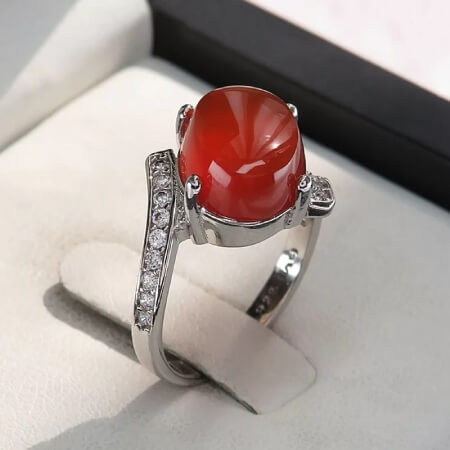 مدل های انگشتر عقیق زنانه