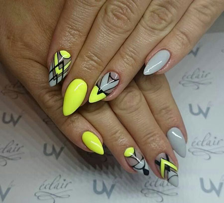 مدل ناخن رنگ سال 2021,مدل ناخن رنگ سال,طرح های لاک ناخن رنگ سال 2021