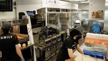 استفاده از ربات و هوش مصنوعی در رستوران،اخبار علمی،خبرهای علمی