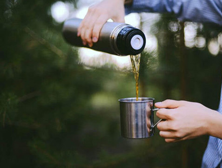 اصول استفاده از مایکرویو, وسایل ممنوعه در مایکروویو