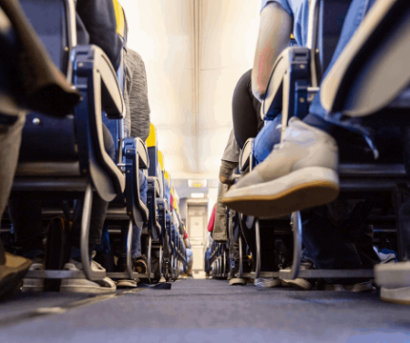 ورم پا بعد از سفر هواپیمایی, جلوگیری از ورم پاها بعد از سفر هوایی, تغذیه مناسب برای جلوگیری از ورم پاها بعد از سفر هوایی