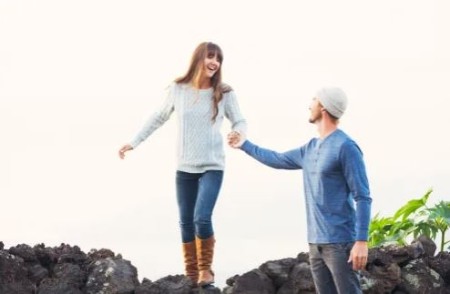 عاشق شدن و نگفتن