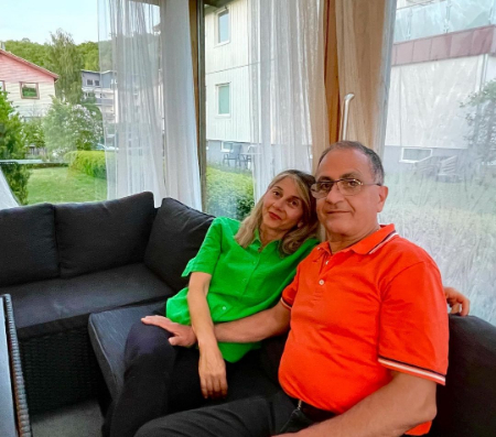 مستانه مهاجر, بیوگرافی مستانه مهاجر