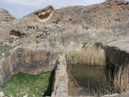 موقعیت جغرافیایی قلعه ی آدمخوار, بازدید از قلعه ی آدمخوار