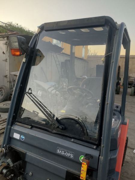 طراحی تولید نصب فروش شیشه لیفتراک