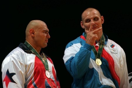 مت غفاری کیست