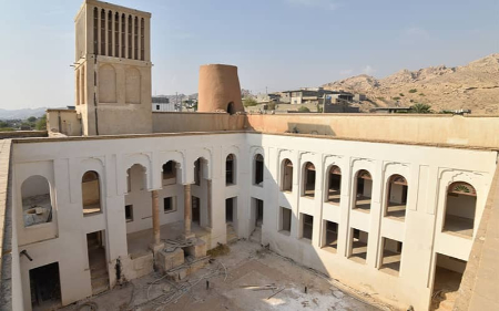 ساحل بندر سیراف, بندر سیراف