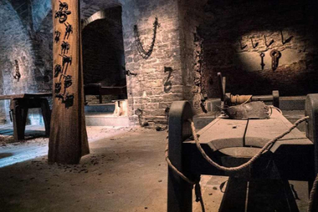 جاذبه‌های گردشگری قلعه گراونستین , قلعه گراونستین گنت بلژیک 