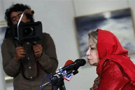 نقاشی ایران درودی, بیوگرافی ایران درودی