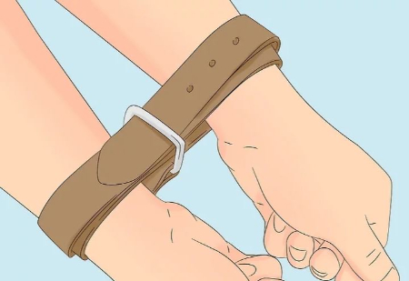آموزش ساخت دستبند موقت با کمربند, استفاده از کمربند برای مهار در شرایط اضطراری
