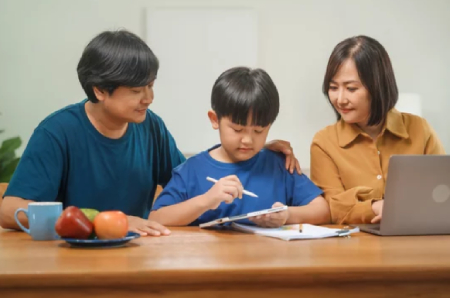 برنامه‌ریزی درسی برای موفقیت در امتحانات مدرسه