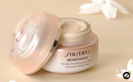 کرم سفت کننده دور چشم برای سنین 40 تا 50 سال