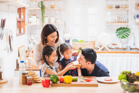 راهکارهای ایجاد صمیمیت در خانواده