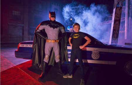 جاذبه‌های پارک برادران وارنر, پارک موضوعی ابوظبی