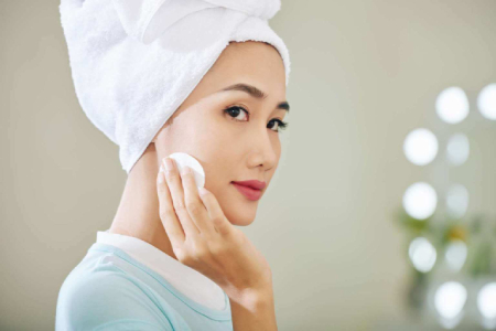 فرق تونر و شوینده صورت در مراقبت پوستی