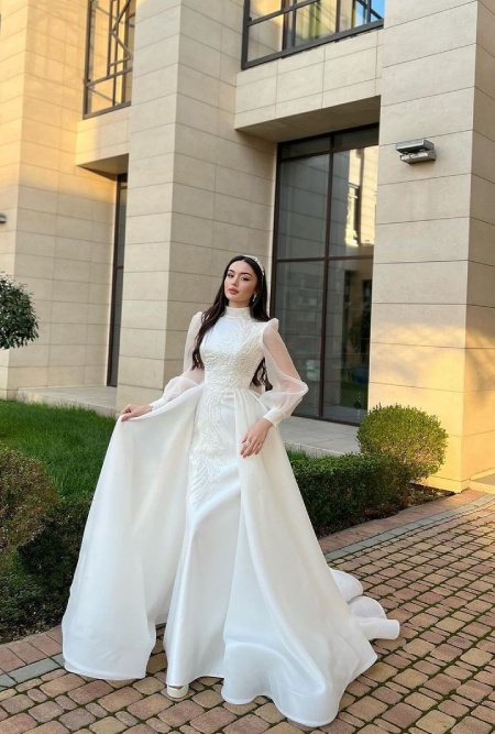 ویژگی های لباس نامزدی بلند و پوشیده