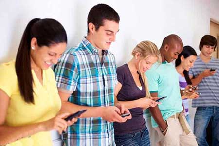 معتاد بودن به موبایل بازی