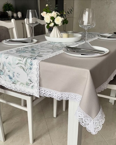 مزایای استفاده از رانر و رومیزی