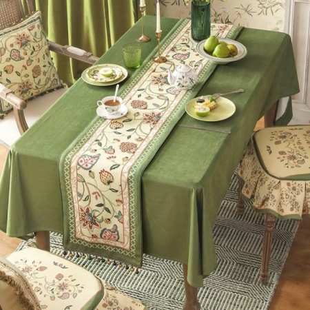 رانر چیست و چه تفاوتی با رومیزی دارد