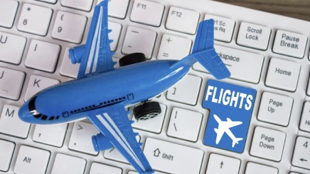 خرید بلیط پرواز از اسنپ تریپ