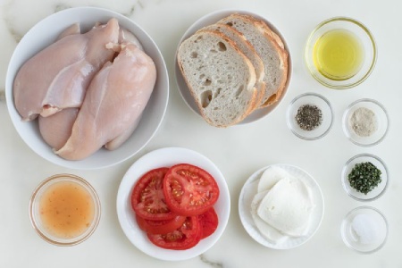 طرز تهیه پانینی مرغ گریل شده با پنیر موزارلا