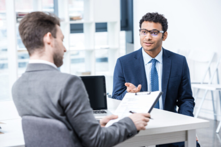 ویژگی‌های مشاور خانواده مطمئن