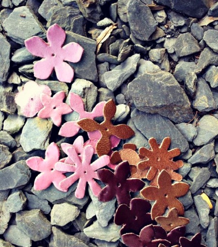 رنگ کردن کیف,تزیین کیف قدیمی, تغییر رنگ کیف ورنی