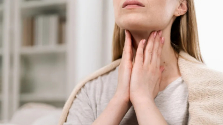 گلودرد صبحگاهی, علت گلودرد هنگام بیدار شدن