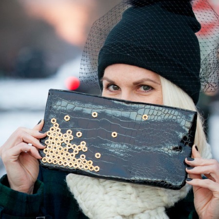 رنگ کردن کیف,تغییر رنگ کیف ورنی,تغییر رنگ کیف