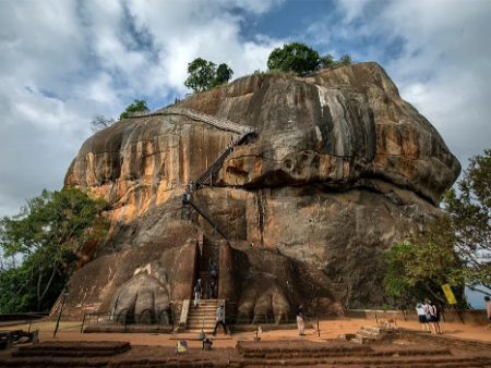 معماری قلعه سیگیریا،نقاشی‌های دیواری سیگیریا