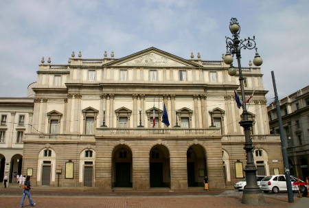 اپرا در میلان, تاریخچه لا اسکالا